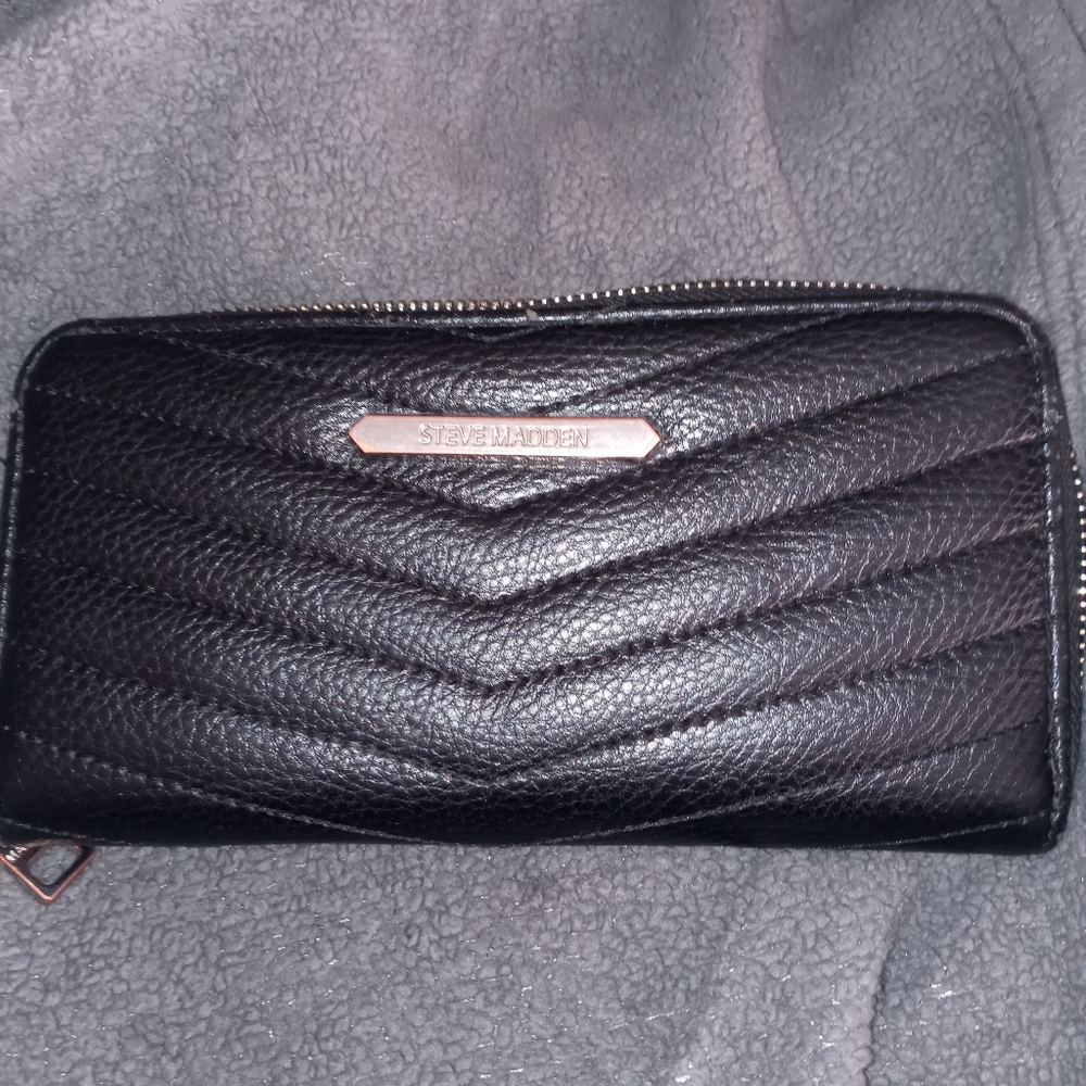 Steve madden wallet